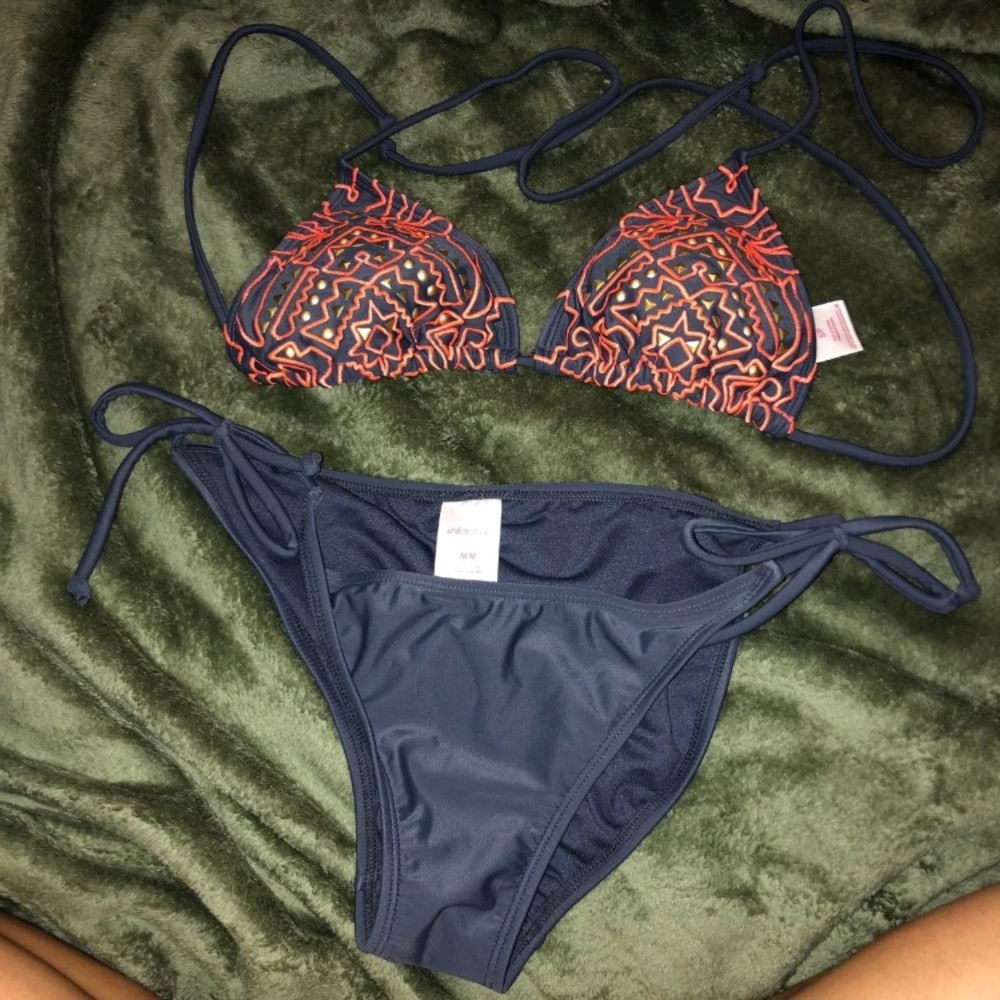 Bikini set/cheeky bottoms